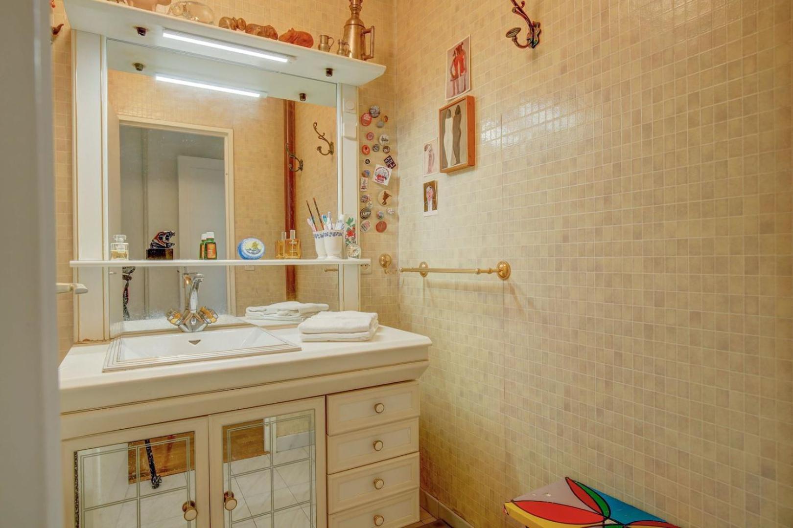 Aux Portes Des Lilas Bagnolet Dış mekan fotoğraf